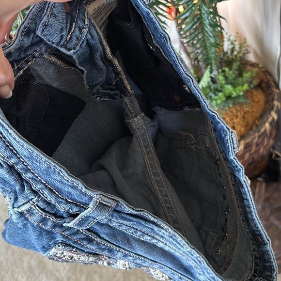 Miss Me Vintage Rhinestone Studded Y2K Mid Rise Bootcut Denim Washed Blue Jeans - Picture 11 of 16